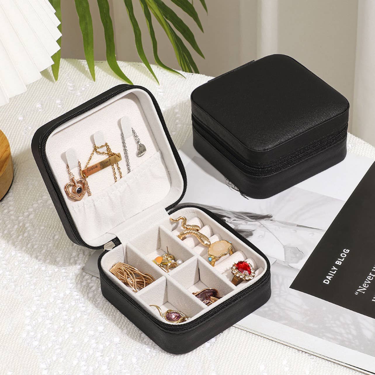 For Keeps Jewelry Box (black)